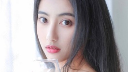 俏模特下载在线观看[蓝光]