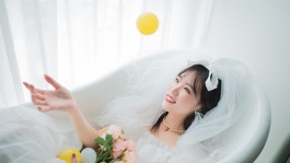 玩双胞胎姐妹视频[免费]